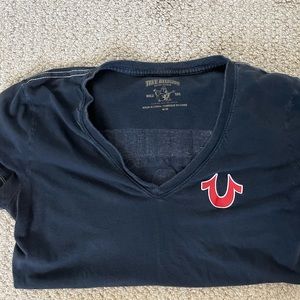 True Religion V neck short sleeve shirt size M